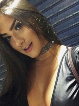 Annas - Escort in Azerbaijan - language Englend